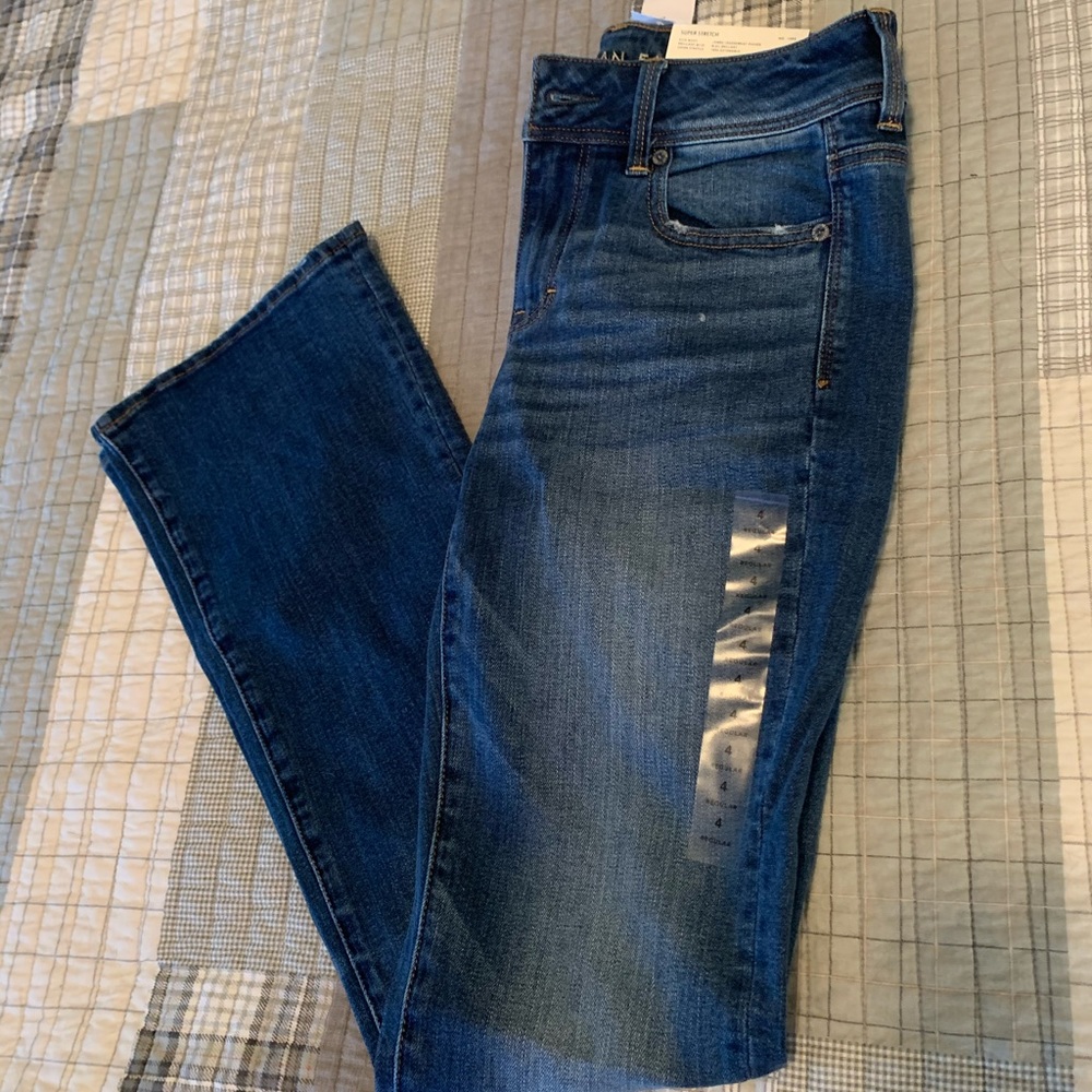 Size 4 AE Kickboot Jeans